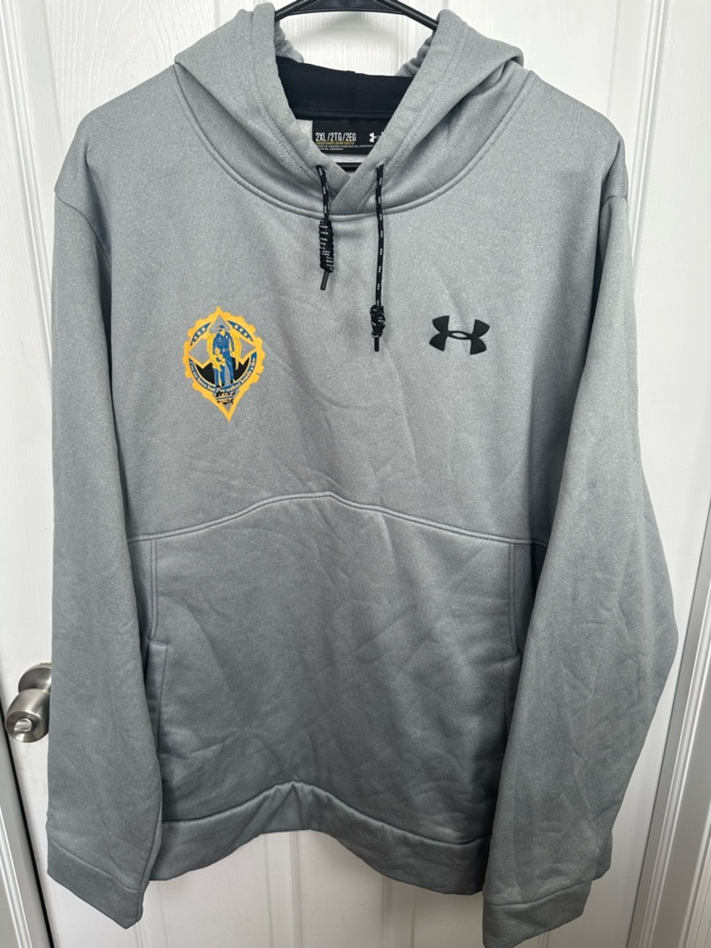 Under Armour Men's Gray Pullover Hoodie - Lightweight Performance LEO